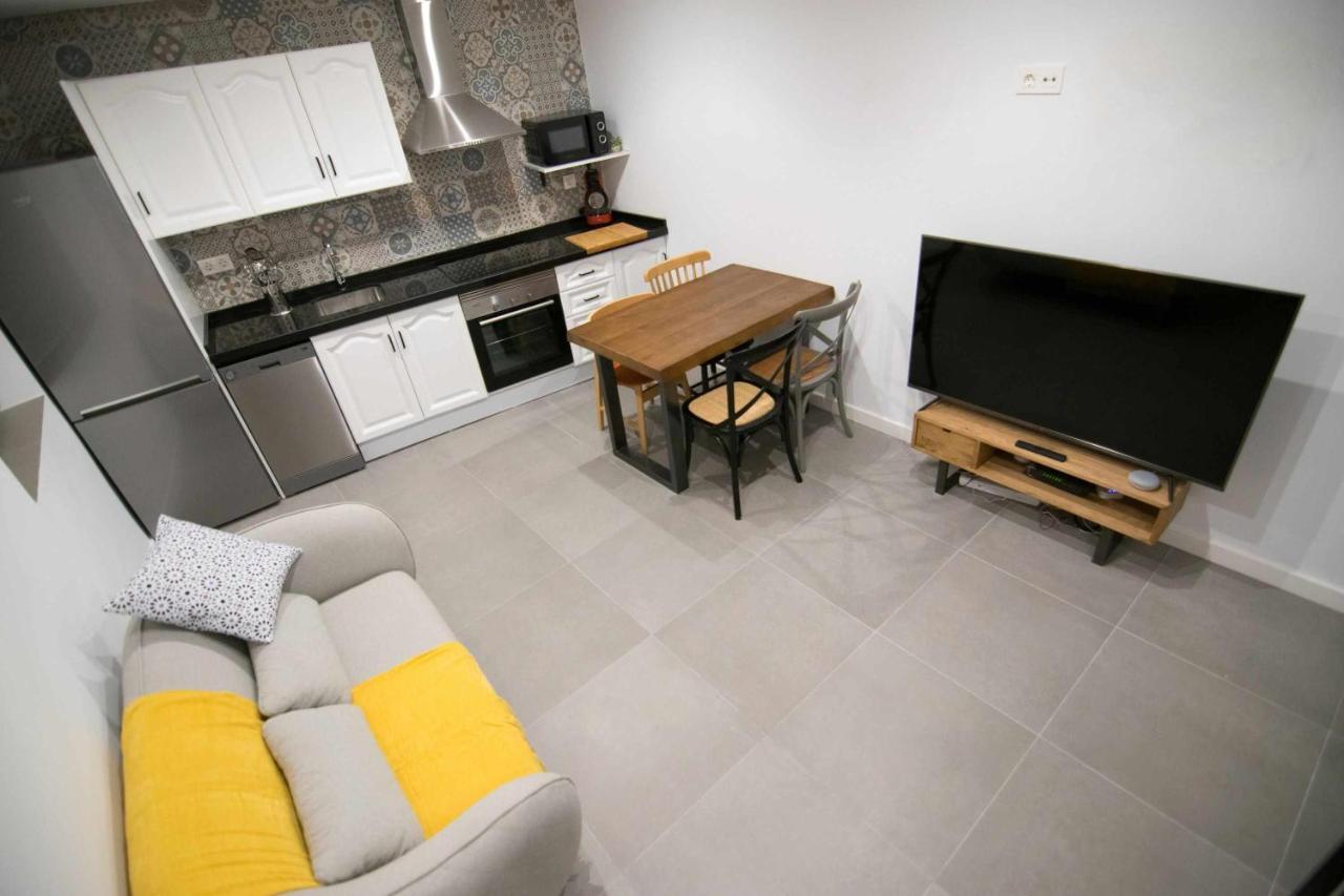 Casa Con Terraza Y Patio Privado En Salobrena Villa Luaran gambar